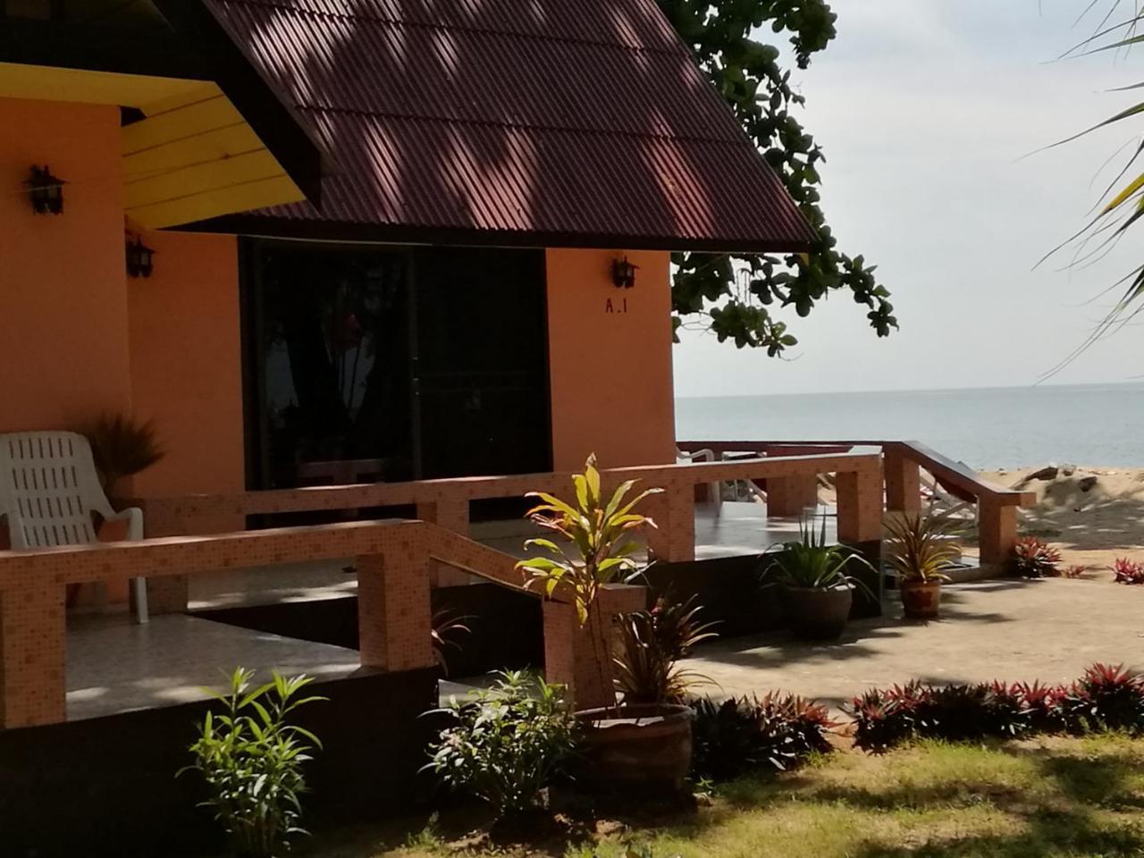 Andaman Beach Resort Ко Джам Екстер'єр фото